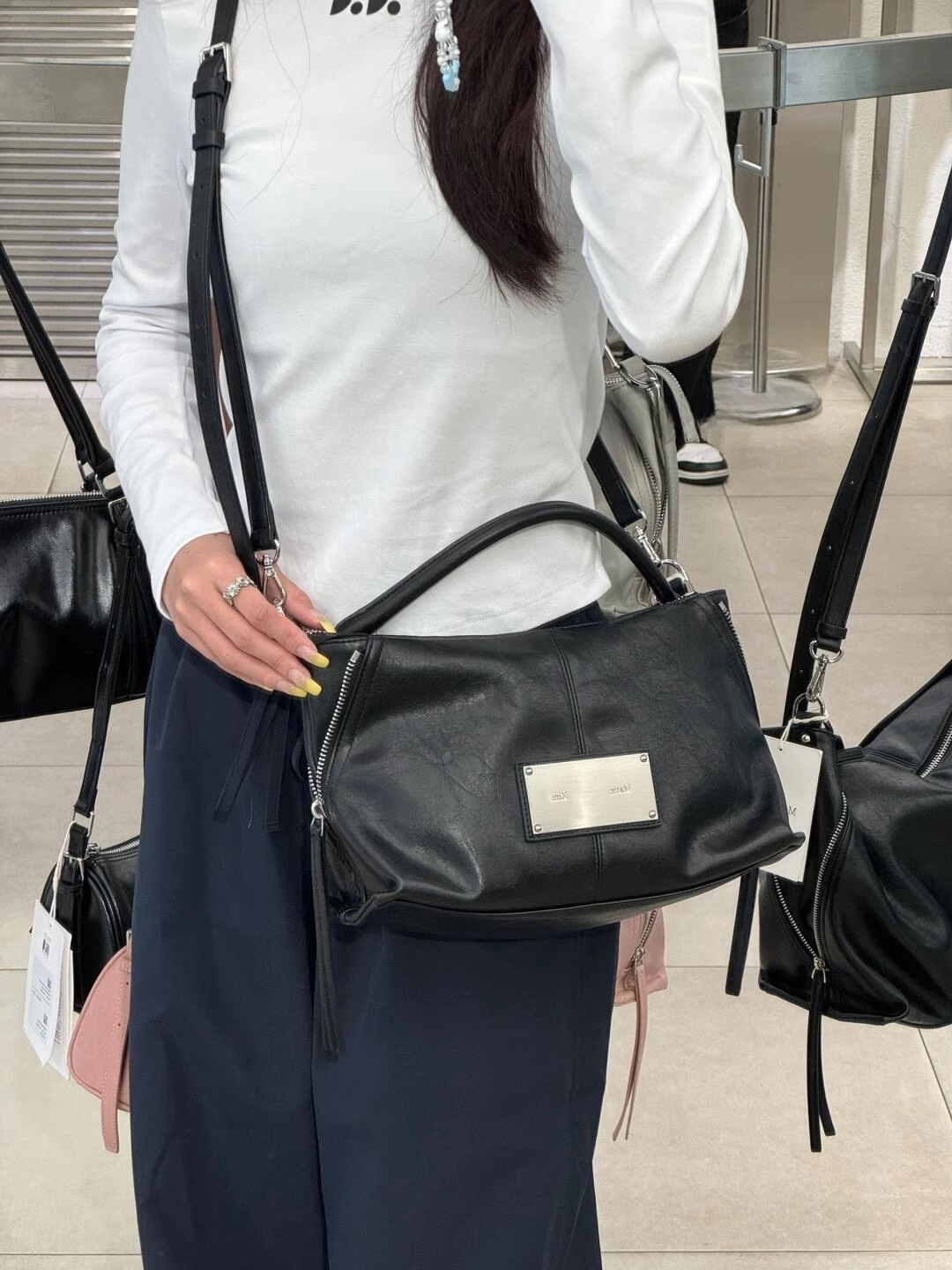 韩国小众新款2026拉链机车大容量单肩斜挎包休闲欧美时尚