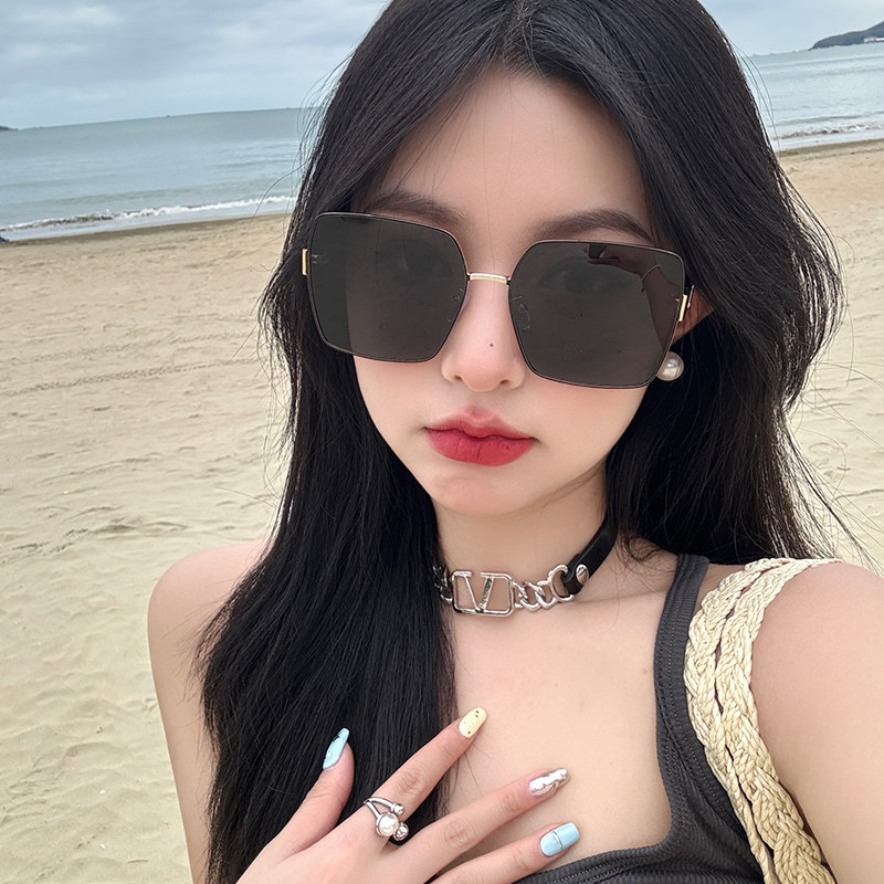 2024新款高级感海边防晒偏光墨镜
