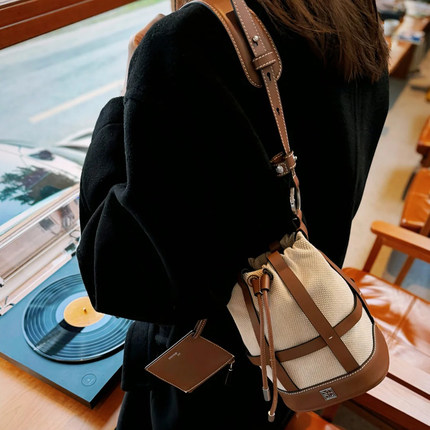 现货「26年新品」My apartment牛皮编织拼接单肩手提包水桶包女包