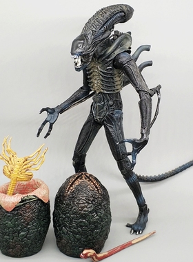 7寸异形狗大战铁血战士手办契约模型Alien 可动人偶玩具母后