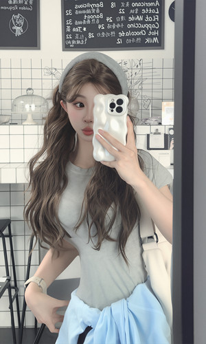 LISEYEN设计师款 这款T很推噢..chao好穿女夏季修身显瘦短款上衣