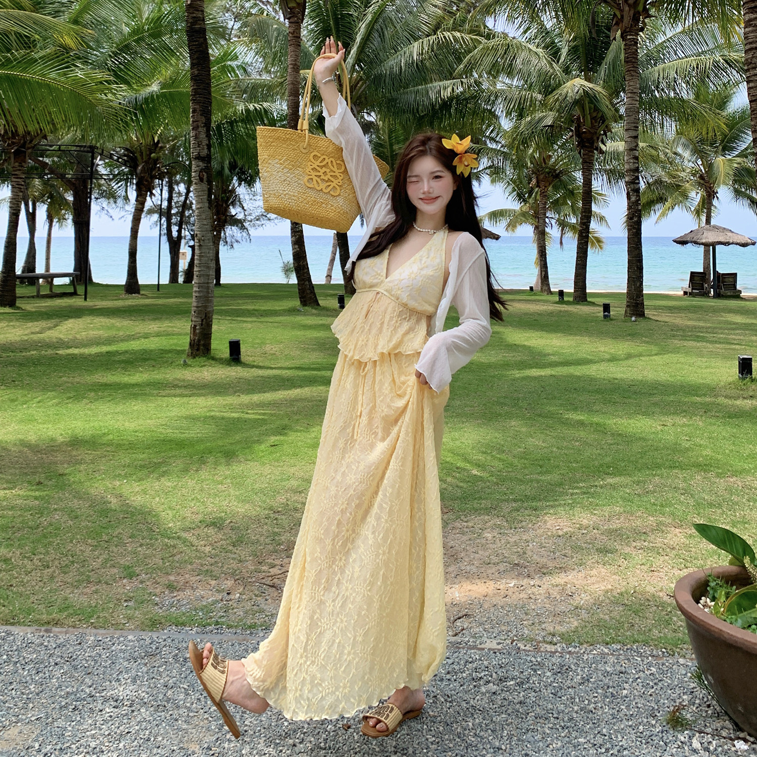 大码泳衣女2026新款比基尼高级感微胖女孩绝美泰式遮肚显瘦泡温泉