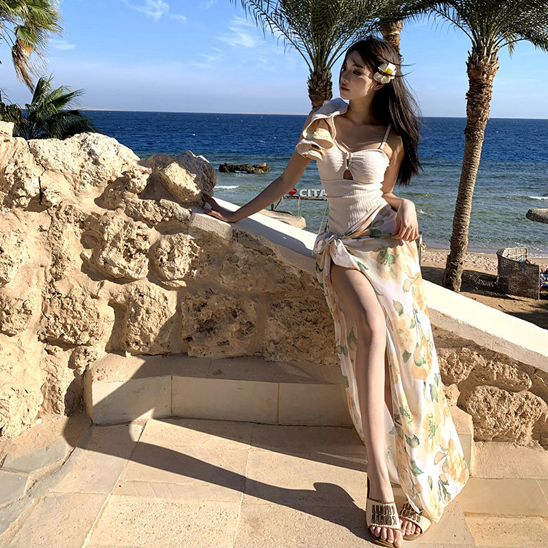 泳衣女款2026新款爆款性感纯欲风高级感泡温泉长裙连体两件套泳装