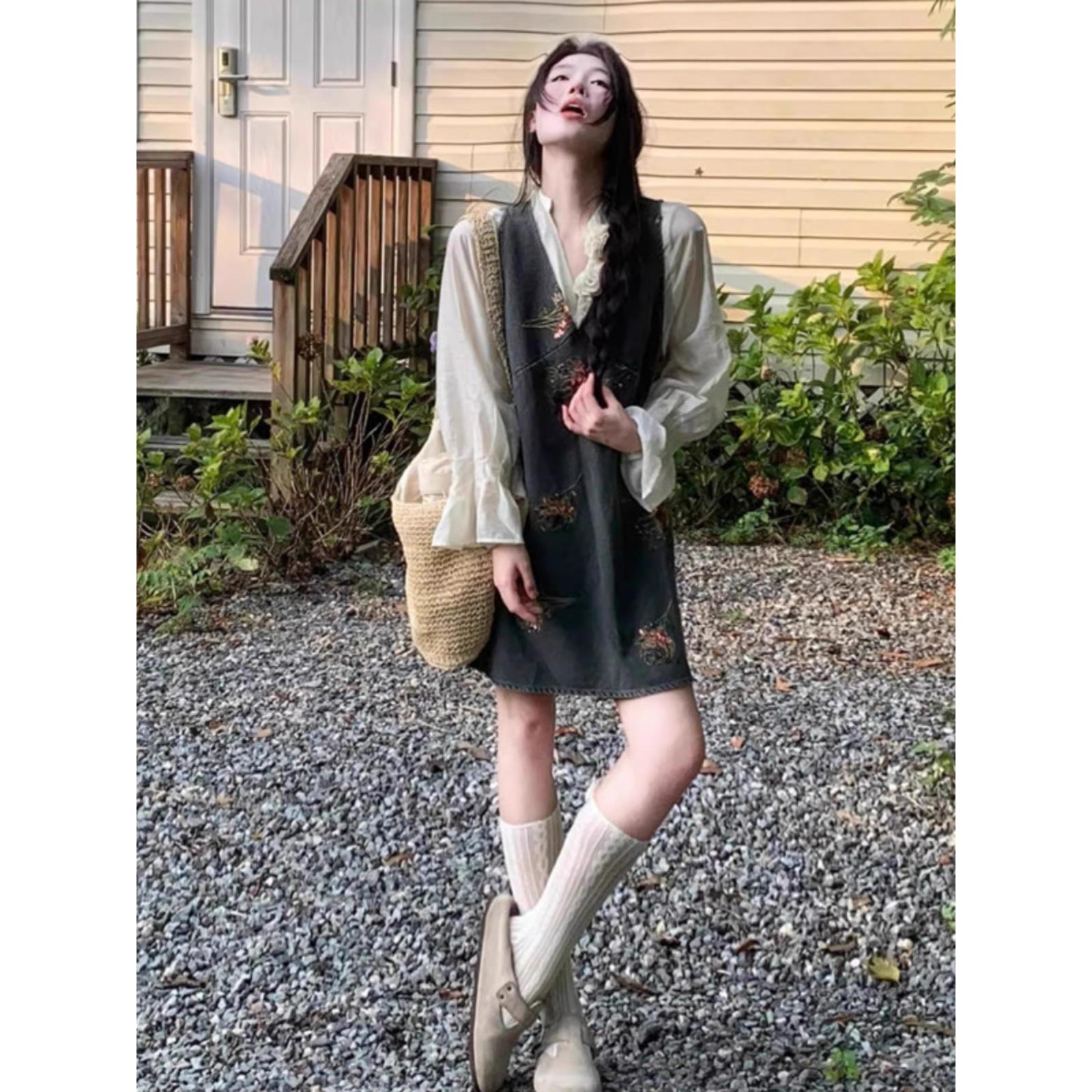 法国rouje hrners⭐法式衬衫覆古风刺绣牛仔背心裙子女小众两件套