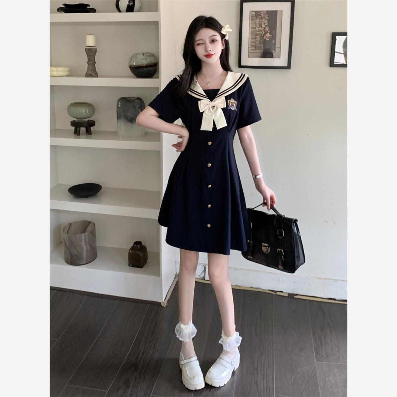 大码女装新款夏季微胖海军连衣裙学院刺绣减龄显瘦胖mm蝴蝶结裙子