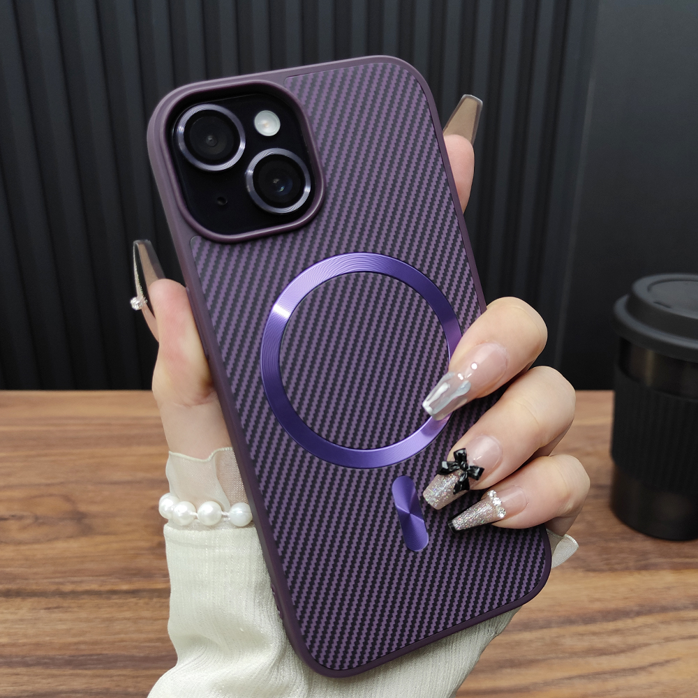 适用苹果16ProMax手机壳iPhone15合金镜头膜14碳纤维纹理13磁吸充电12防摔硅胶大孔新款保护套深海蓝D01