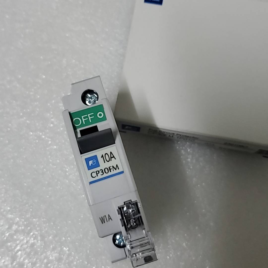 询价购-常熟富士设备断路器开关CP30FM-1P010。