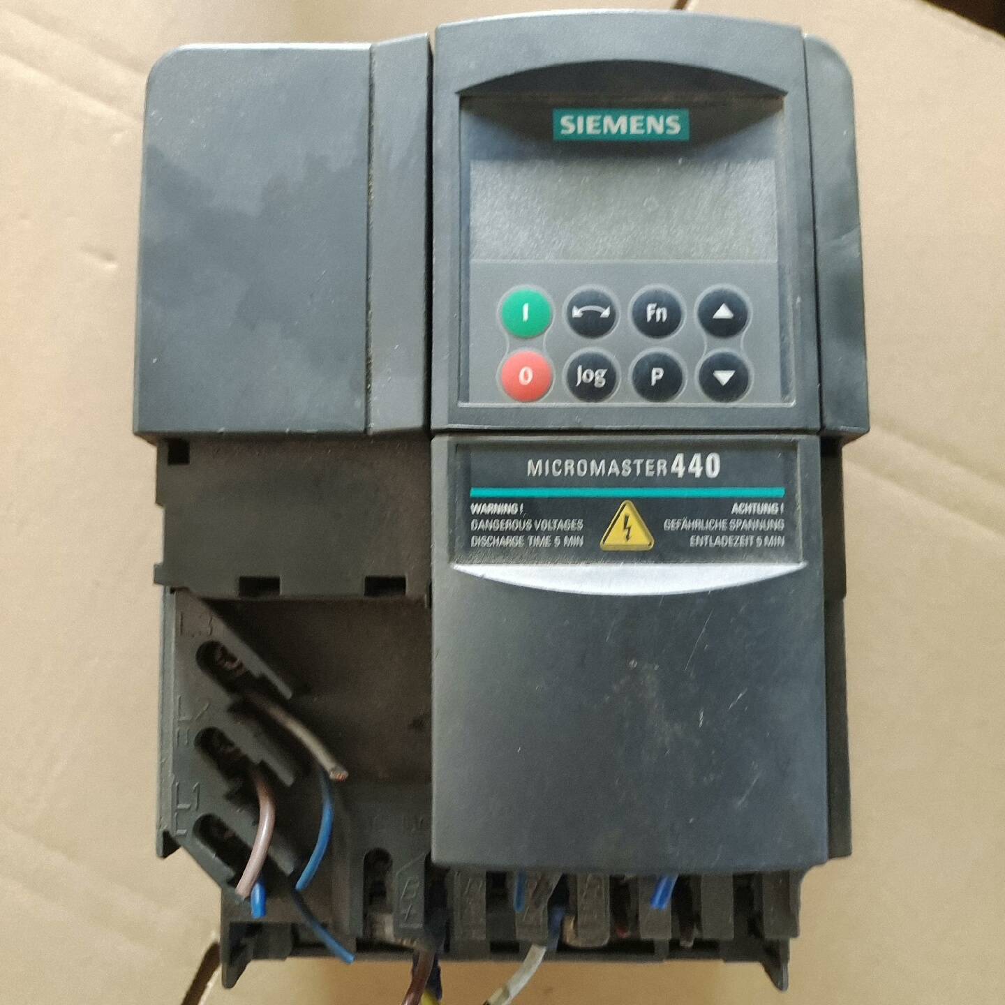 询价购-6SE6440-2UD24-0BA1二手拆机橙色如图功能