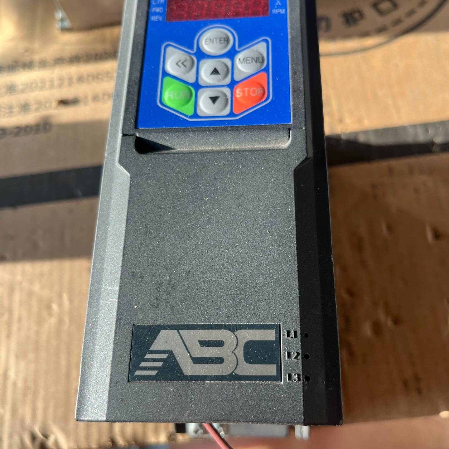 询价购-AD800B-4T2D2H/4D0L-PU00CU00变频器