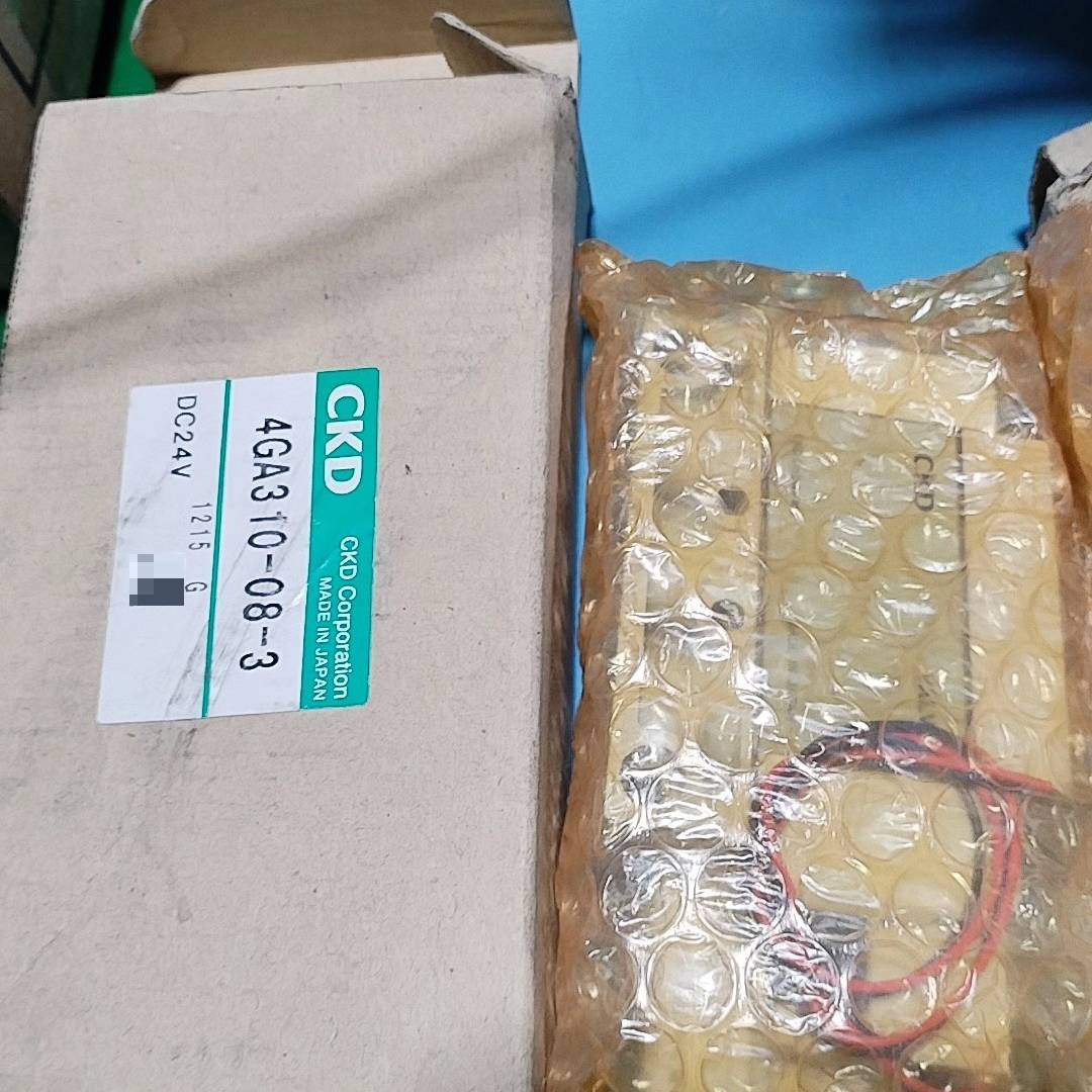 询价购-CKD  4GA310气动电磁阀，全新装机剩品！