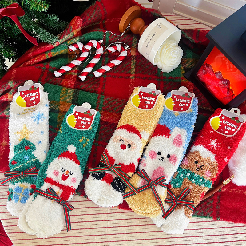 秋冬季圣诞可爱不掉毛保暖珊瑚绒地板袜子女款中筒袜加厚礼品袜