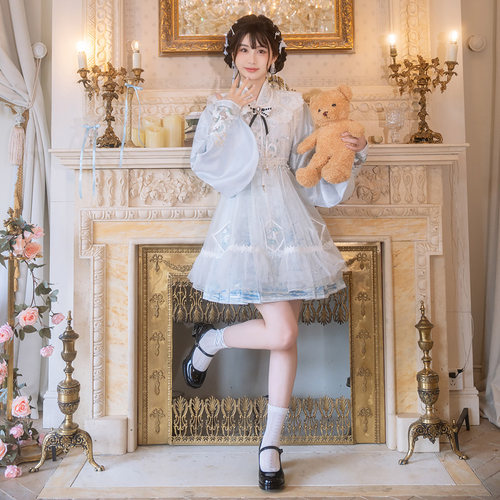 云藏月绣可爱少女罩裙汉服套装