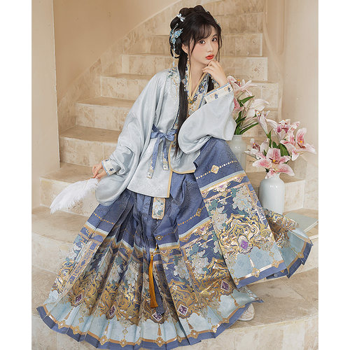 云藏月绣原创明制妆花马面裙汉服