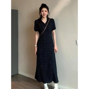 胖mm显瘦甜美气质收腰A字裙 大码 法式 V领碎花连衣裙女2025夏季 新款