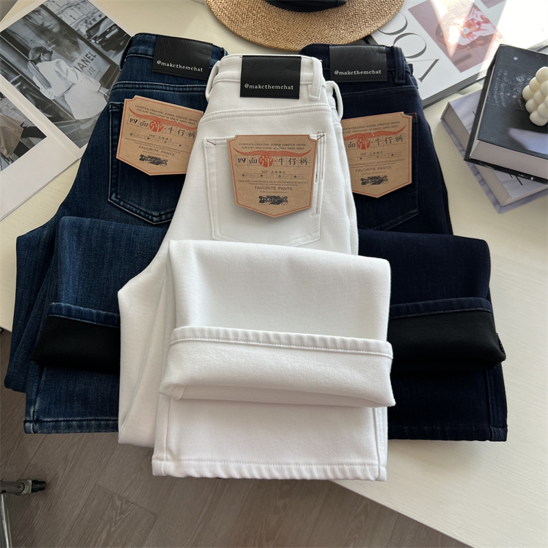 白色直筒加绒保暖牛仔裤女冬季