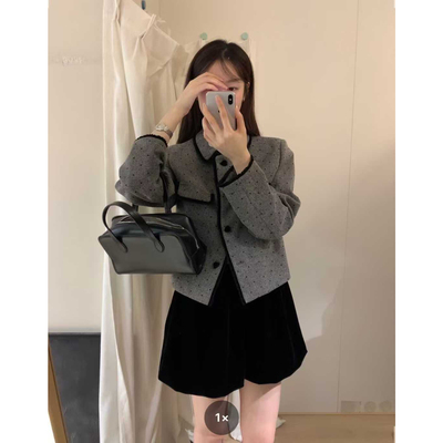 RS.WHMT-式精致撞色翻领波点小香短外套+丝绒花苞半身裙套装Q1319