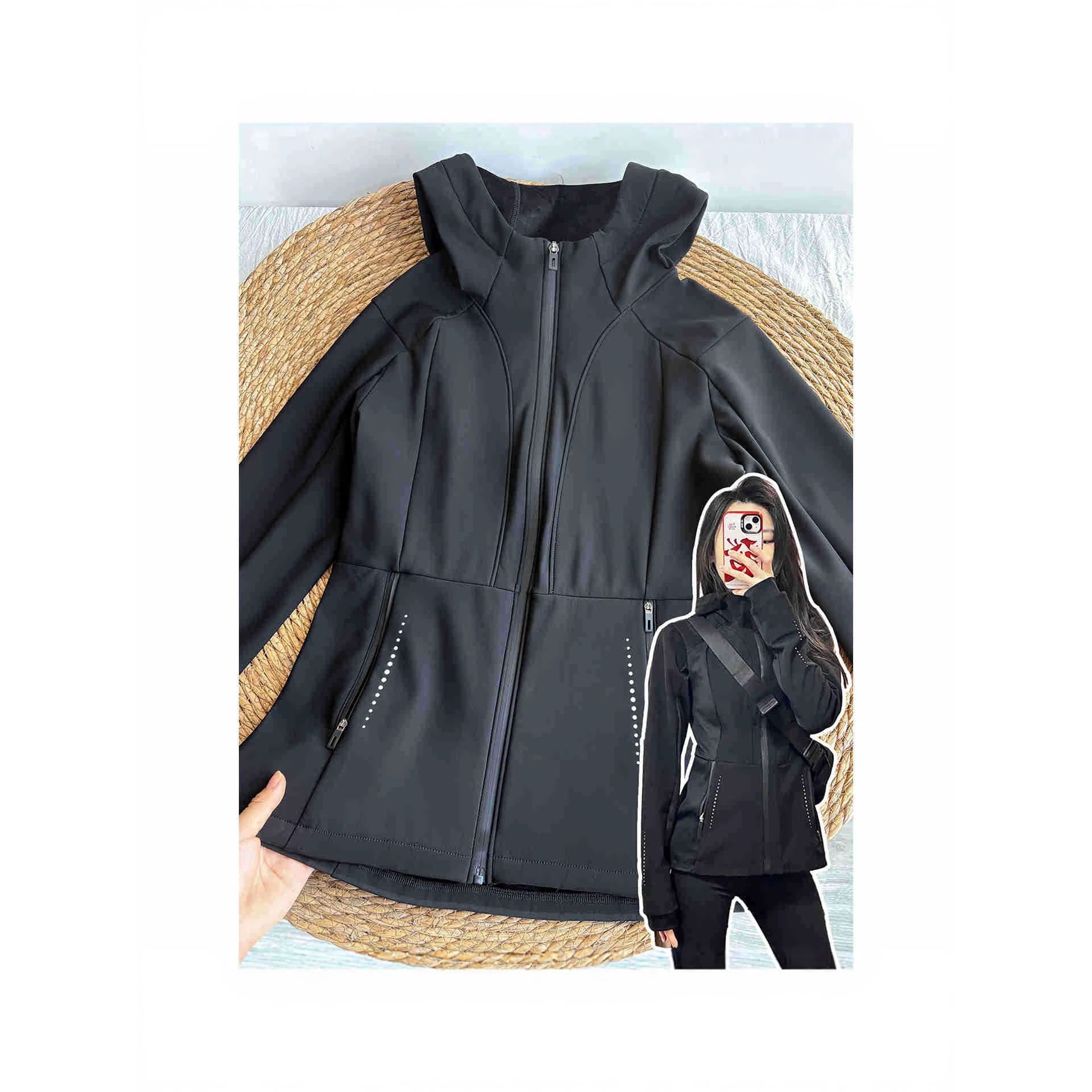 黑色修身软壳冲锋衣外套女早秋小个子2025新款秋冬季户外运动穿搭