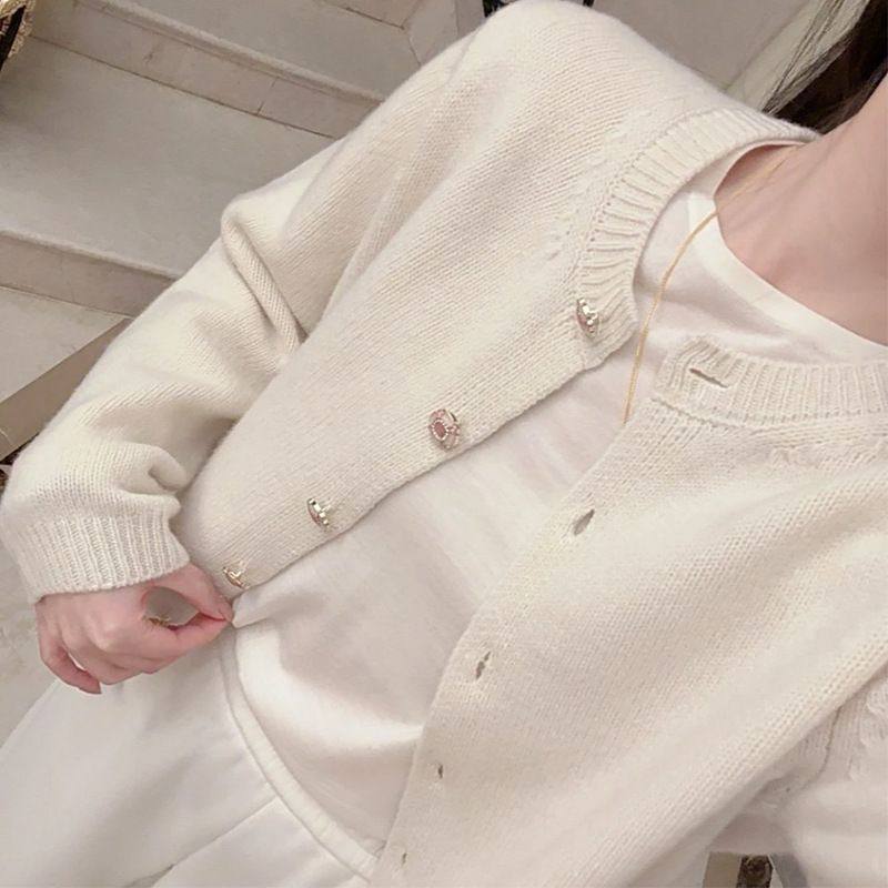 韩系温柔风粉色圆领软糯毛衣外套女秋冬洋气减龄宽松针织开衫上衣