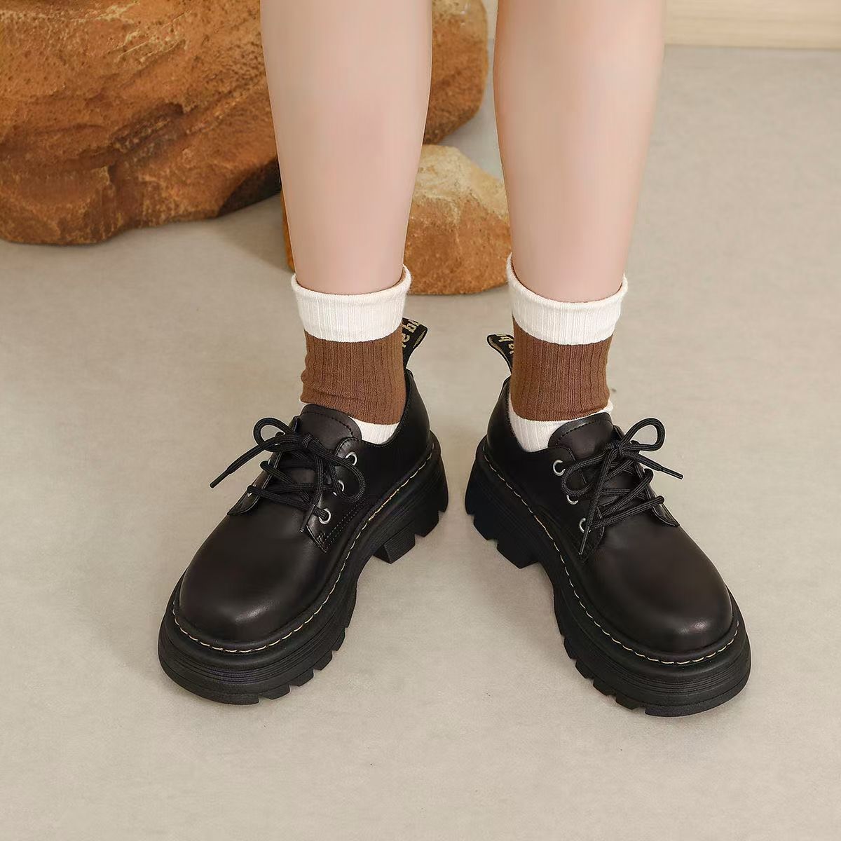 增高厚底小皮鞋女英伦复古百搭松糕单鞋防滑学院风乐福鞋新款
