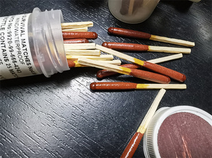 BCB Survival Matches 英国 生存火柴 防水 原装菌斑