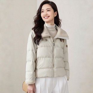 小马纯色高级百搭玉荣服甜美立领拼接羊羔毛短款外套25090143