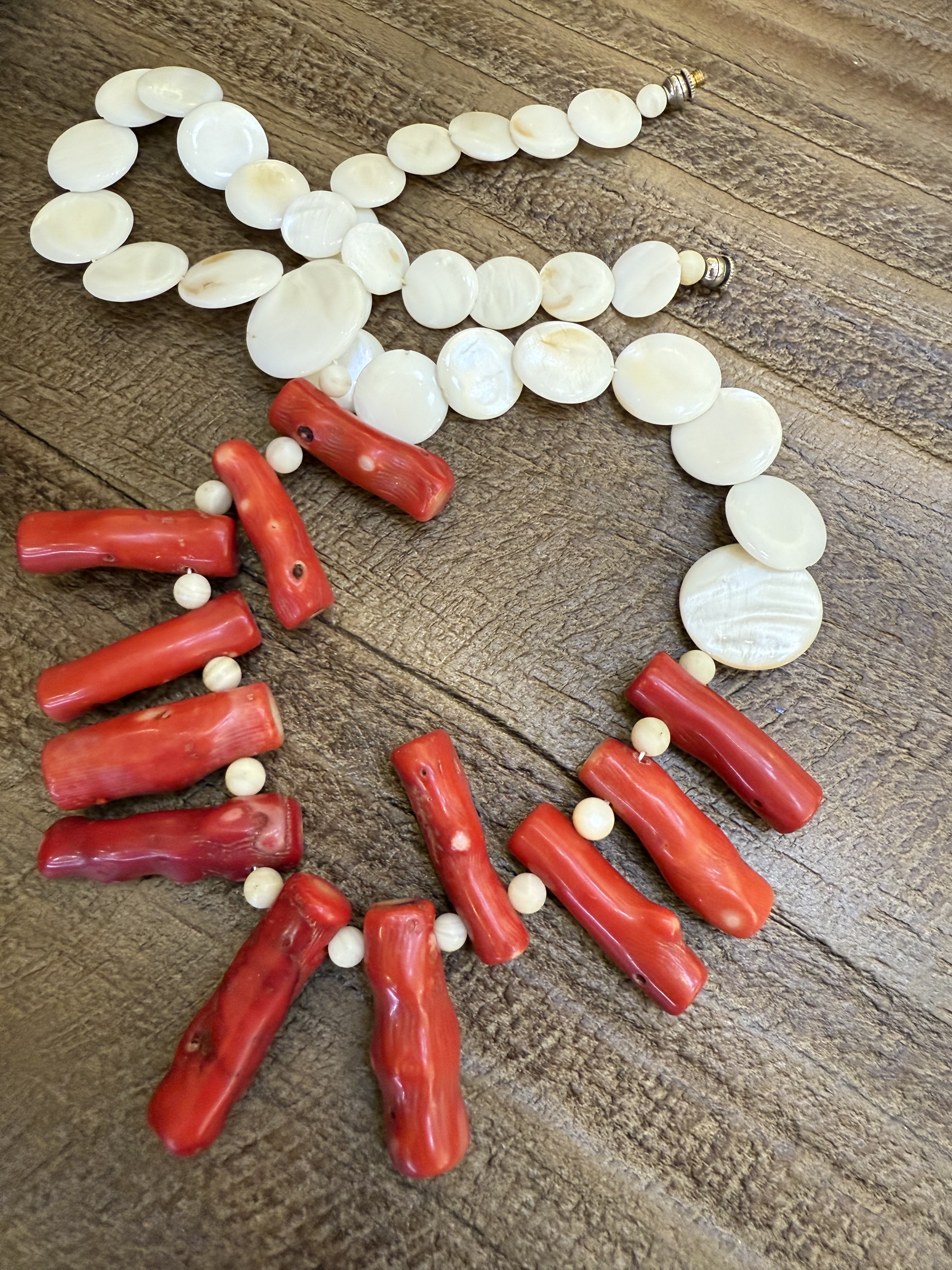 中古默认微瑕不退不换  贝母海珠长项链 意大利