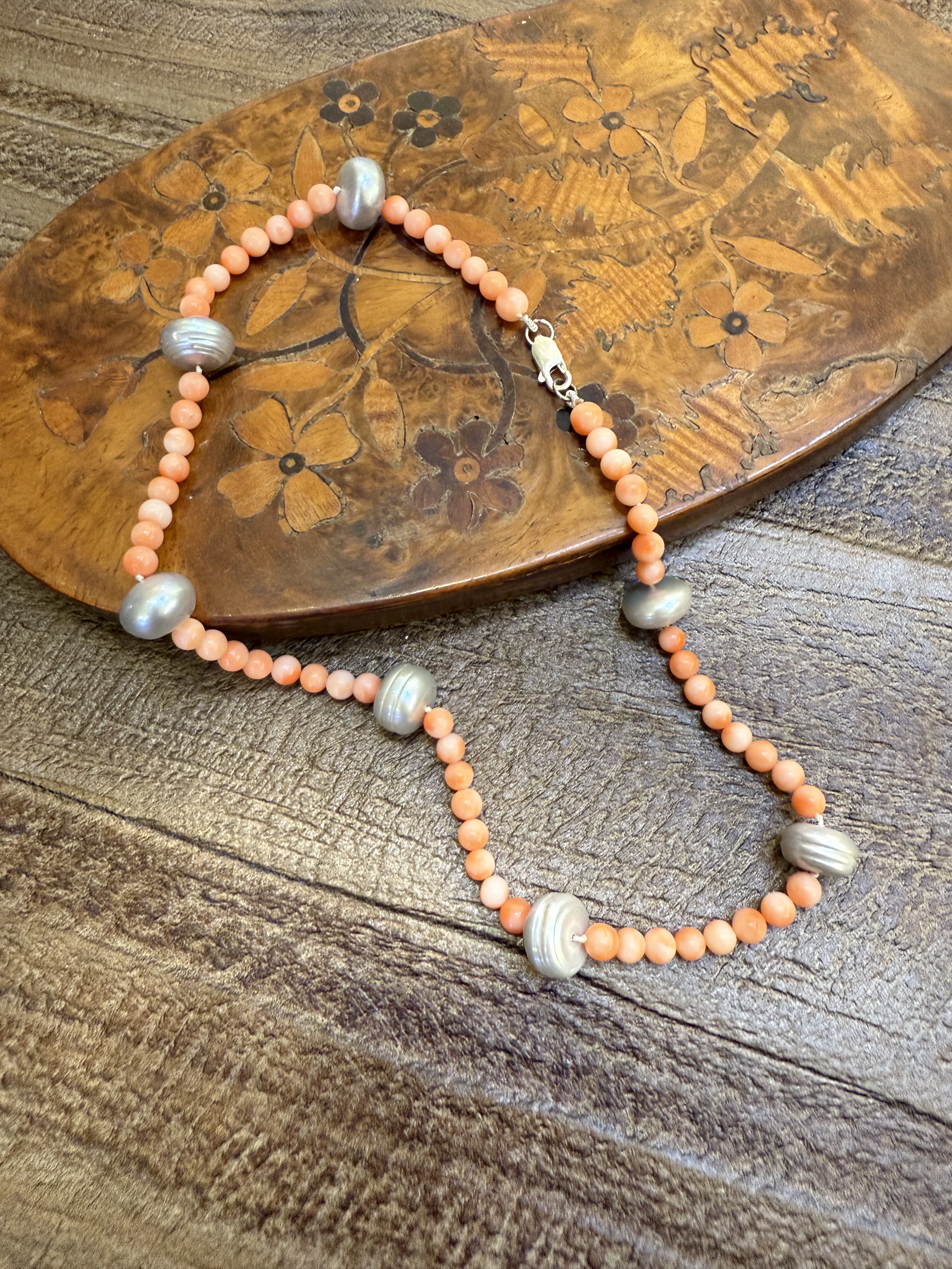 不退不换 天然粉塑料巴洛克珍珠项链 意大利