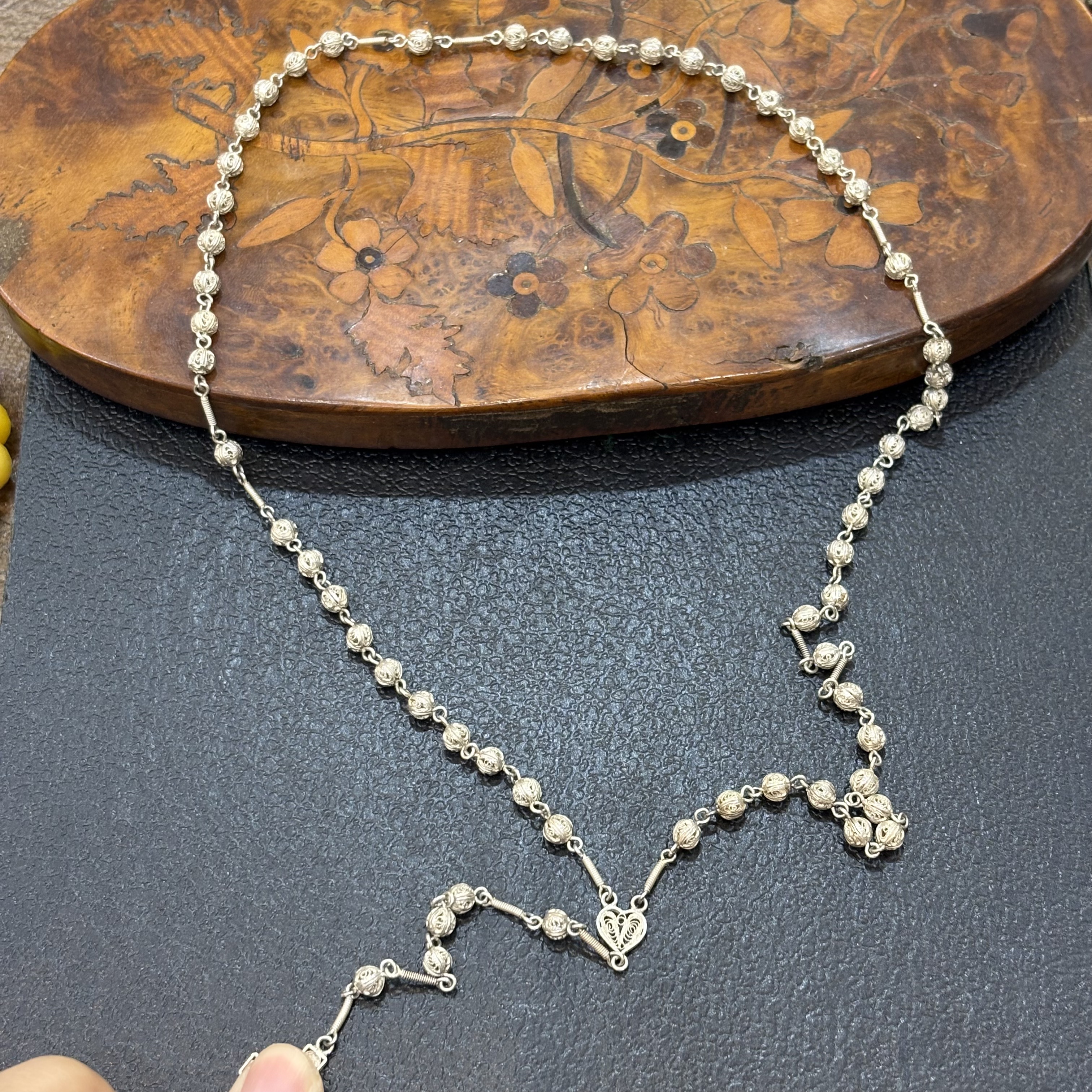 默认微瑕不退换 花丝镂空银球Y字银项链 验银95