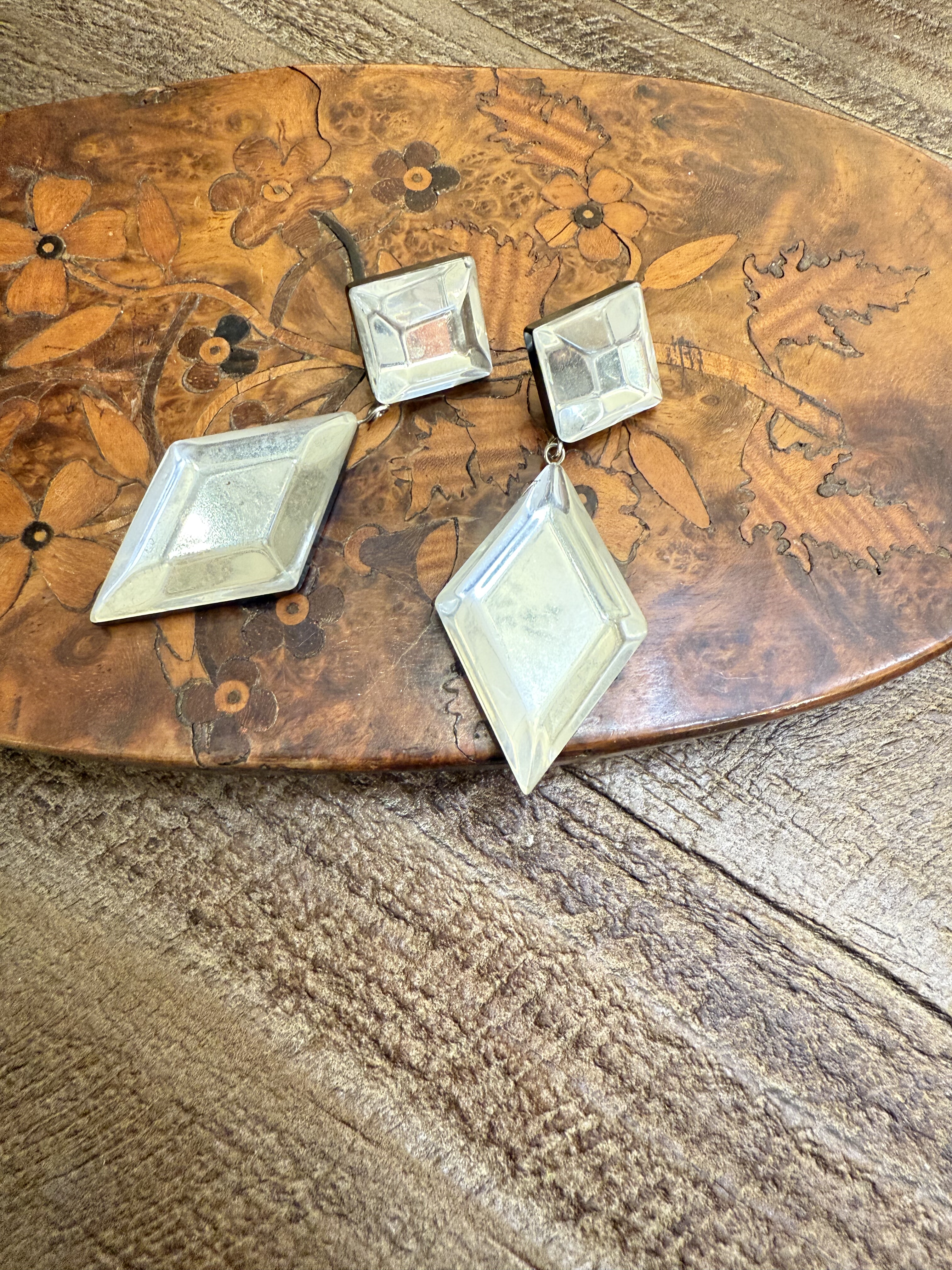 中古默认微瑕不退不换 好质感亚克力耳钉 意大利