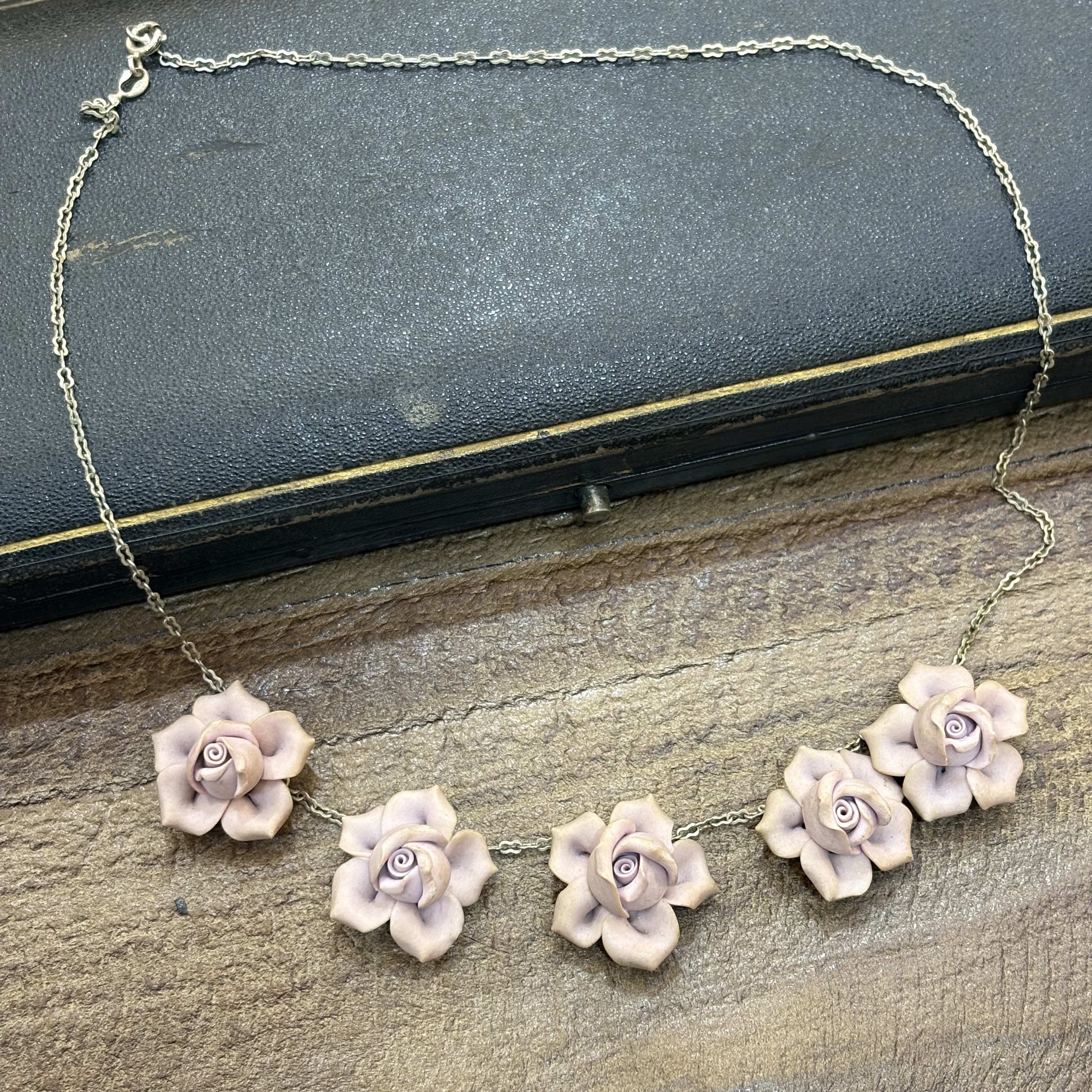 默认微瑕不退换 脏粉色软陶玫瑰花银项链