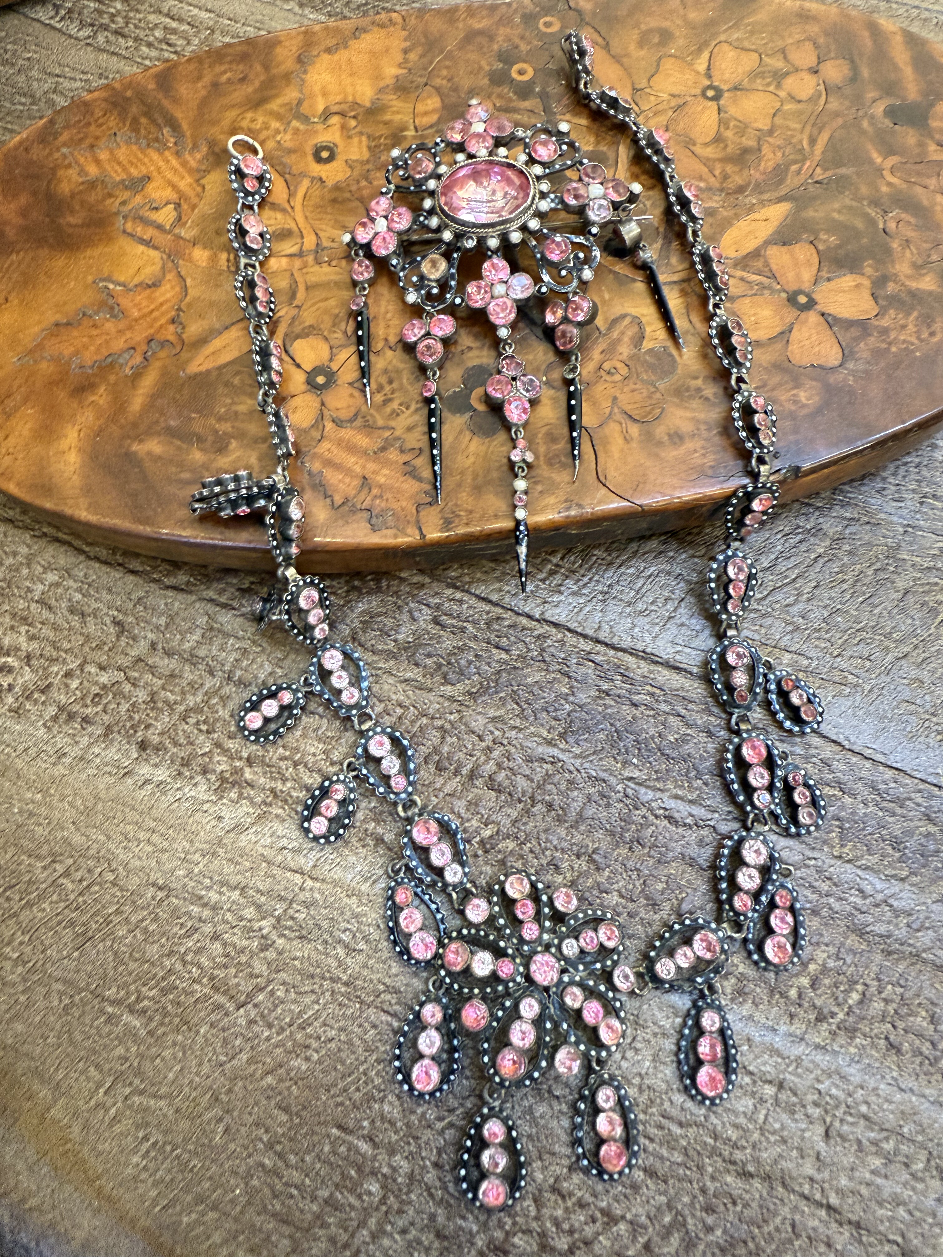 法国古董粉paste纯银鎏金珐琅野生珍珠项链胸针套装