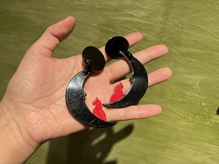 中古不完美不退不换marion godart 艺术家月亮猫猫树脂耳夹意大利