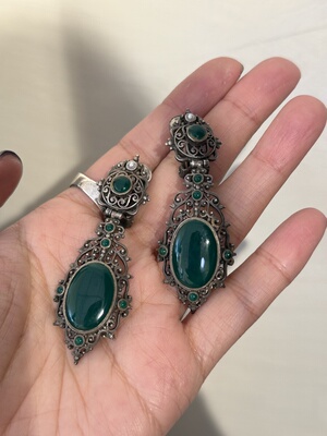 中古默认微瑕不退不换  老妈闹银耳钉 意大利