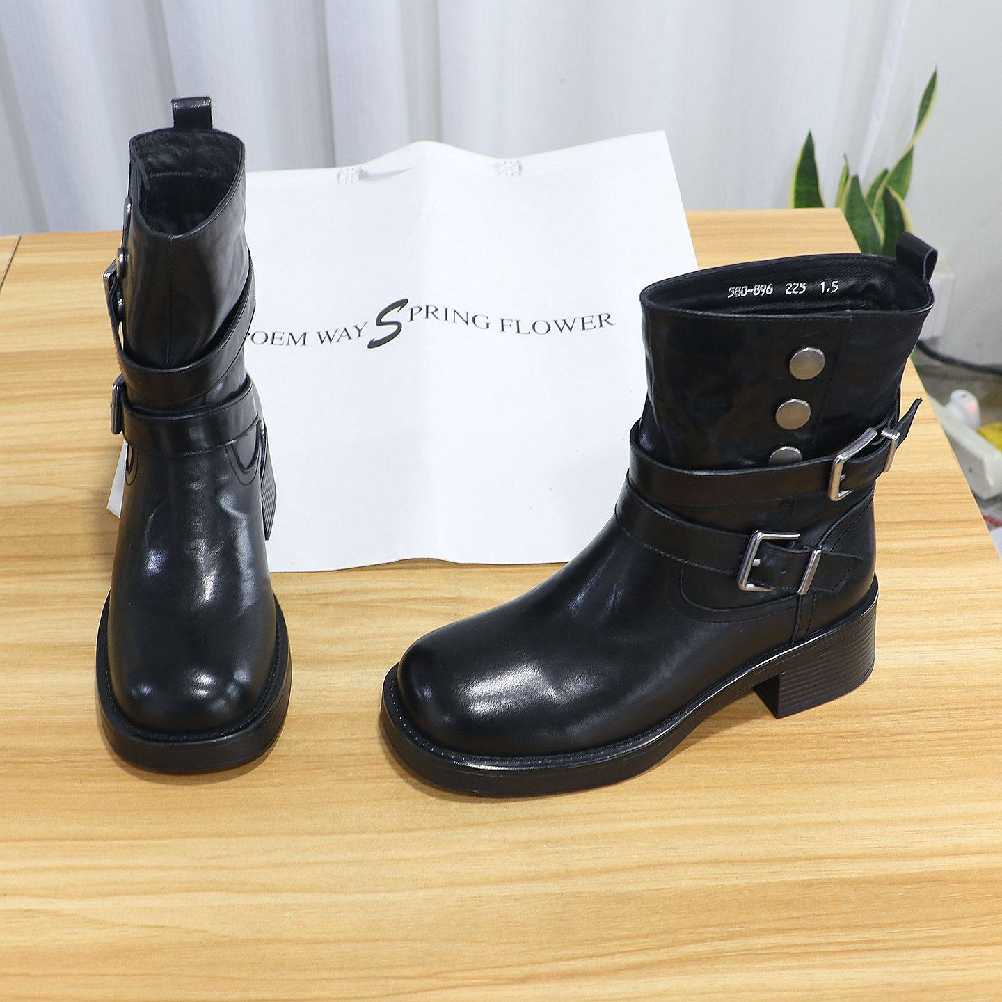 诗路花语短靴女真皮皮带扣机车靴