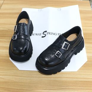 英伦风皮带扣雕花单鞋 9008 2026春轻便厚底乐福鞋 诗路花语女鞋