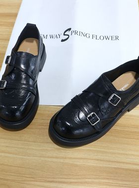 诗路花语V6M女鞋2026春真皮布洛克雕花双扣带乐福鞋单鞋女91-6049