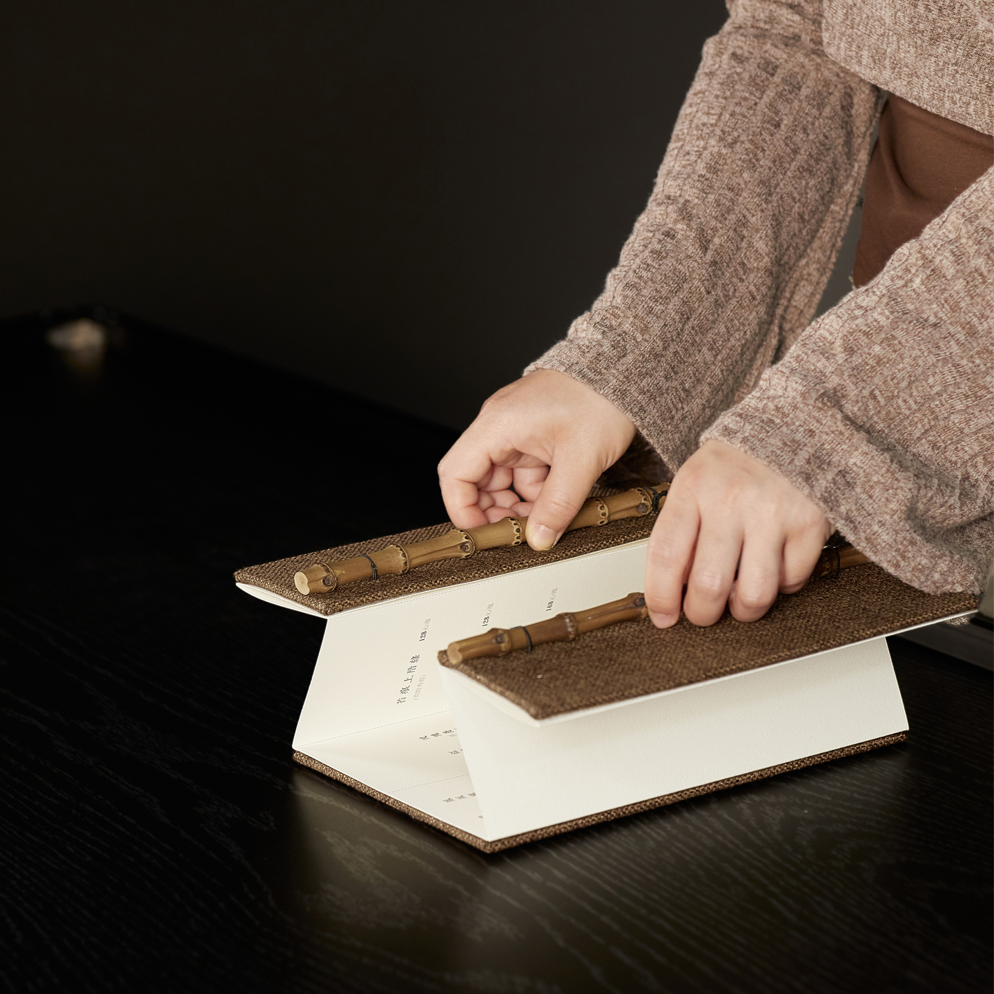 双开竹棍茶单奏折款 复古茶单