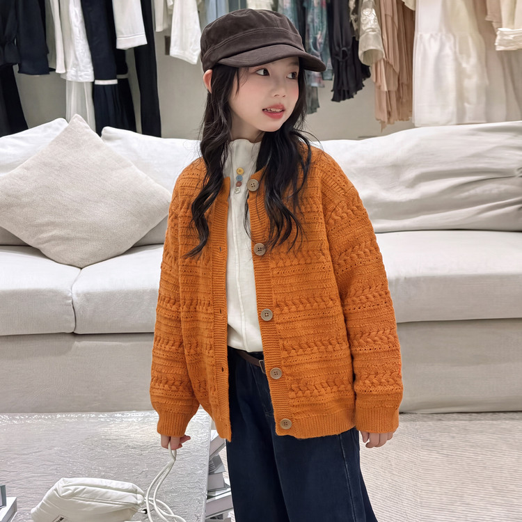 春秋女童橙色粗针纽扣针织开衫