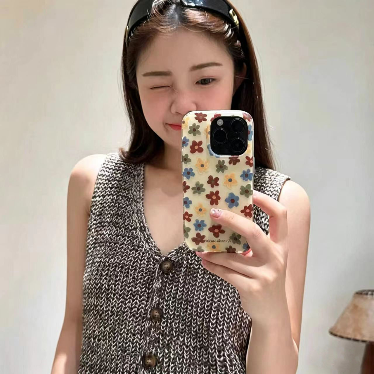 彩色花朵插画适用苹果17PROMAX手机壳iPhone16小众14双层13/12