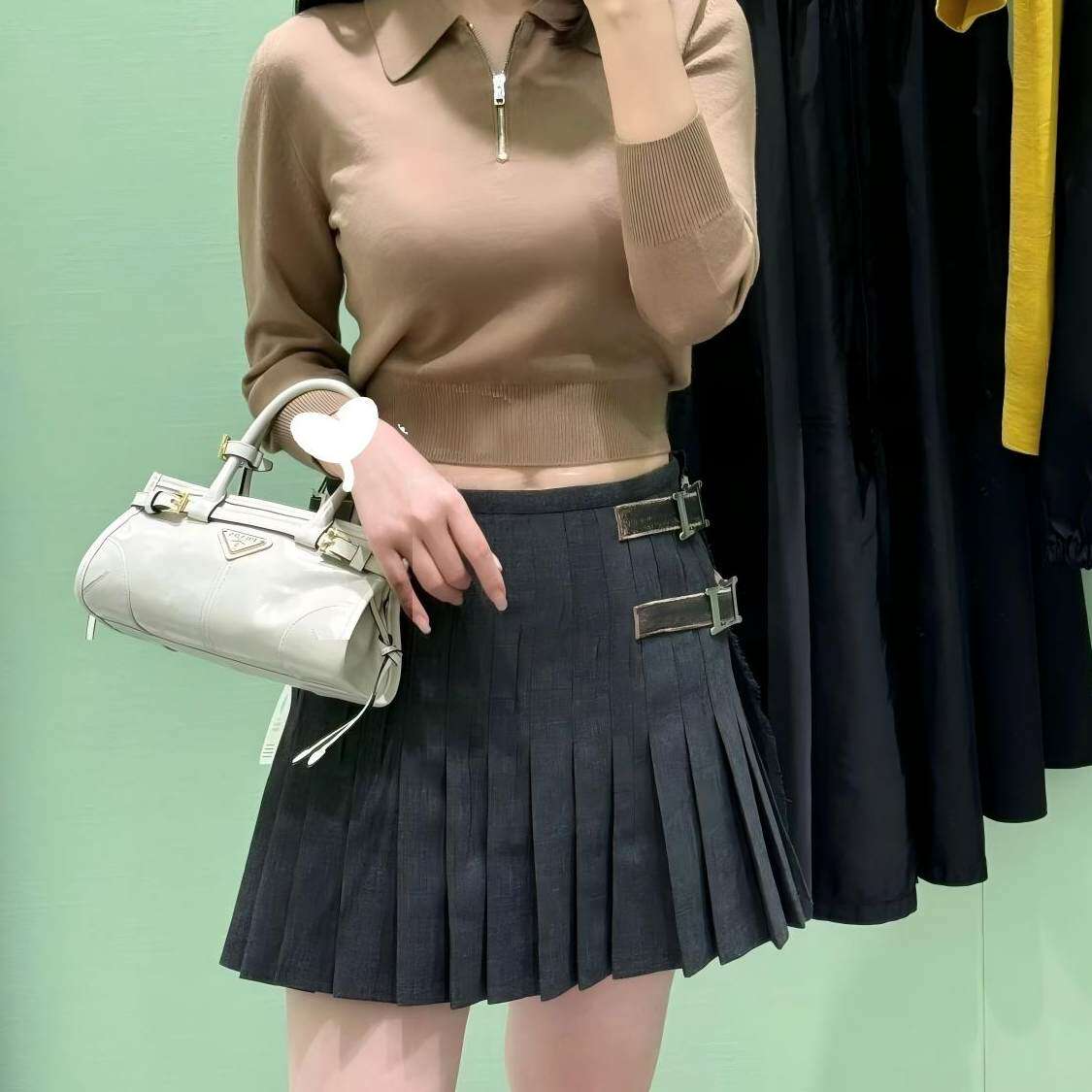 26春夏新款小羊皮扣羊毛短款百褶裙显瘦小个子半身裙