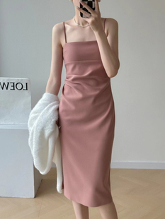2024新款粉色吊带连衣裙长短款修身显瘦高级性感气质内搭包臀裙女