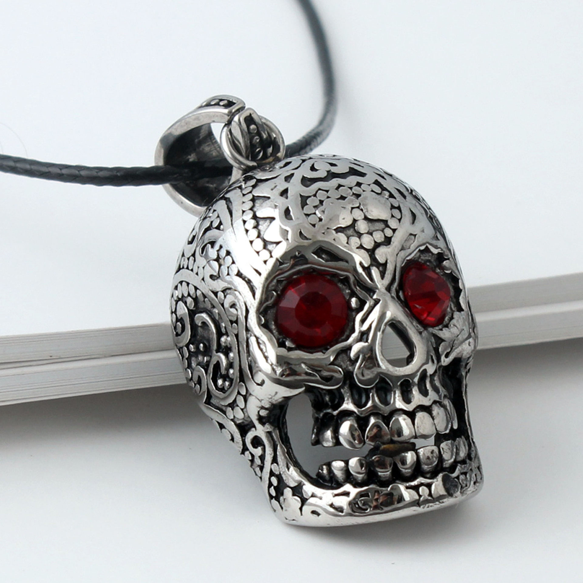 欧美长款嘻哈项链吊坠 亚马逊 钛钢骷髅头非主流男士项饰