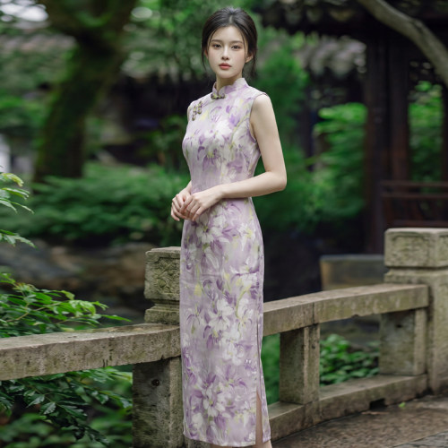 新中式改良氛围感紫色无袖旗袍