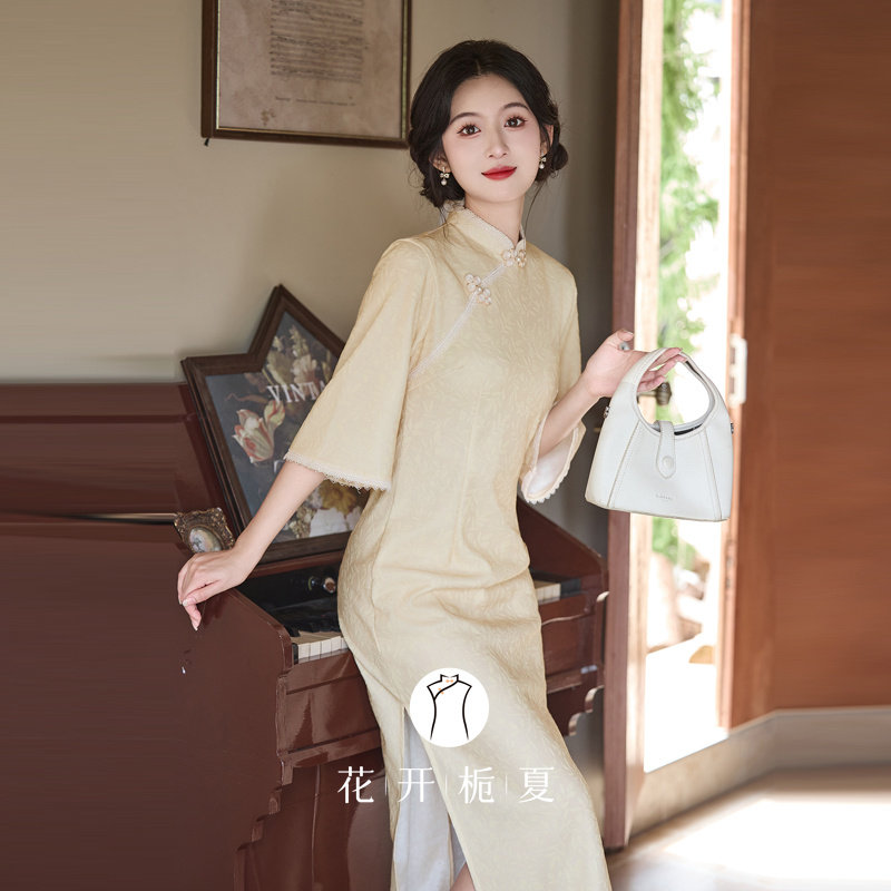 新中式改良黄色倒大袖旗袍日常