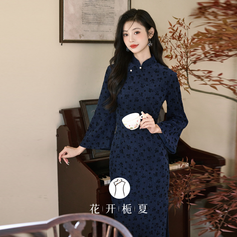 复古民国风蓝色旗袍日常可穿