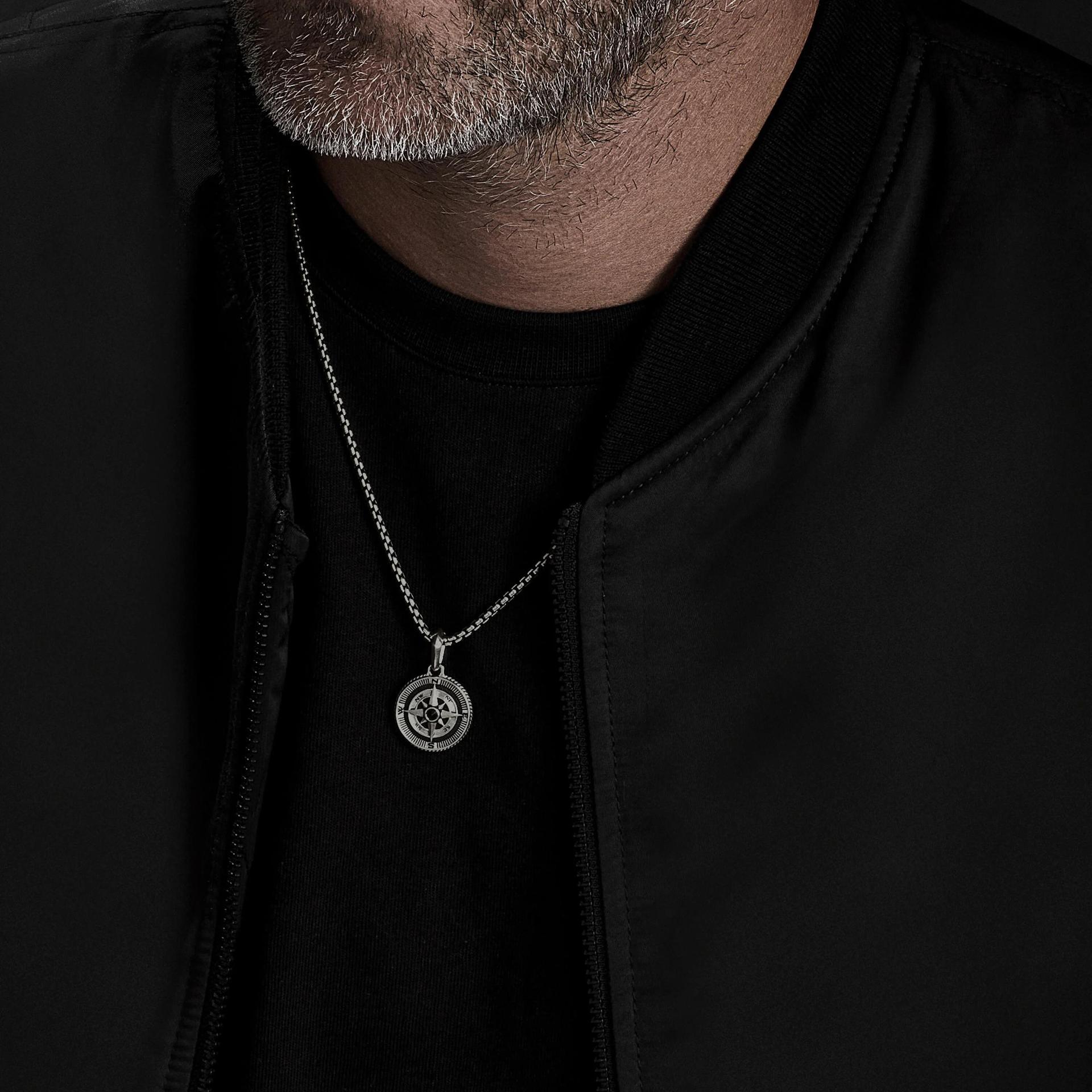 新款指南针罗盘项链男士潮设计感国潮复古风个性吊牌嘻哈吊坠配饰