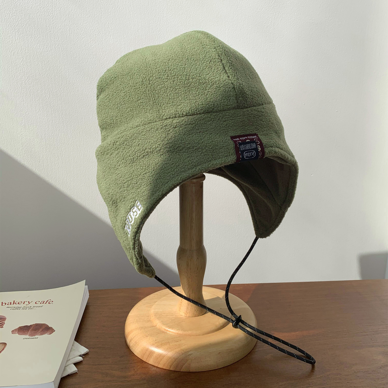 韩系小众字母标摇粒绒可爱2023新款秋冬季保暖男女绑带护耳帽子