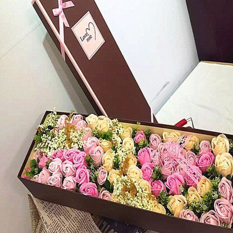 融亿七夕新款挚爱之心蝴蝶开窗套二长方形礼盒鲜花礼盒花店包装盒