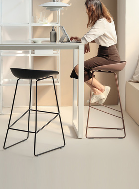 北欧极简奶油风吧台椅设计师款家用用餐办公室接待咖啡厅洽谈吧椅