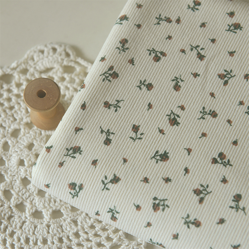 米底咖棕小花涤纶灯芯绒  秋冬原创连衣裙子外套裤子沙发巾面料